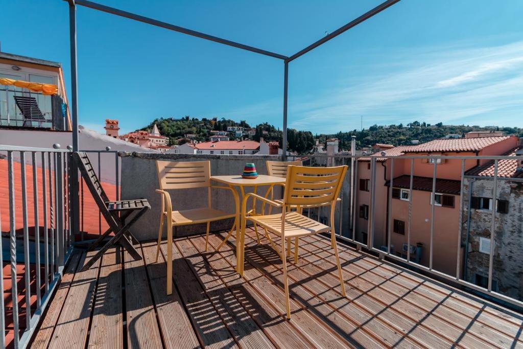 Apartments Artemus Music Piran Exteriér fotografie